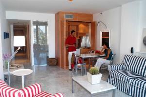 marina suites